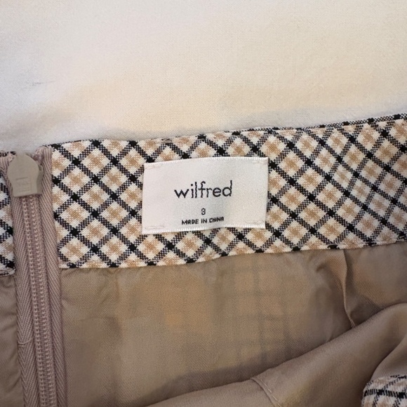 Aritzia Wilfred Classis Mini Skirt (8) - Picture 3 of 5